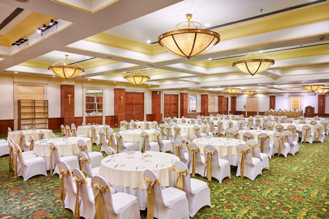 The Everest Hotel Kathmandu Exterior photo